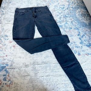 Light and soft denim in black